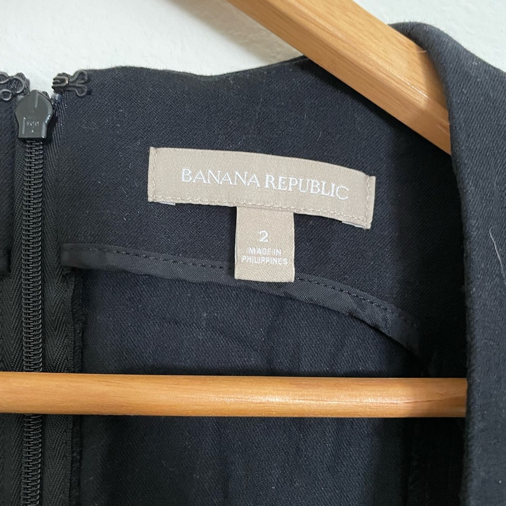 Banana Republic Sloan Cap Sleeve Dress - Size 2 and 00P - Picture 3 of 5